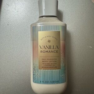 Bath & Body Works Vanilla Romance Body Lotion - Cream